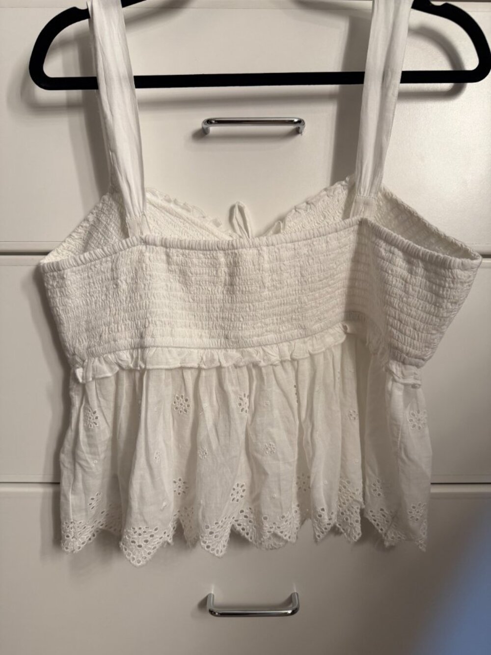 American Eagle White Smocked Eyelet Tie Front Peplum Cami Large - Picture 2 of 9